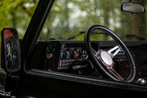 Arkonik Venture Land Rover Defender steering wheel