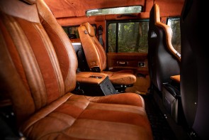 Arkonik Venture Land Rover Defender centre row seating