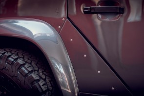 Bonatti Grey paintwork on GOTHAM D110 by Arkonik