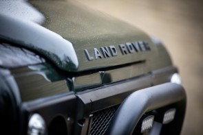 Custom Land Rover Defender for sale | Raven | Restoration by Arkonik