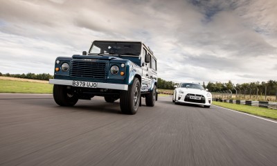 ARKONIK LS3 Defender vs Nissan GT-R at Castle Combe circuit