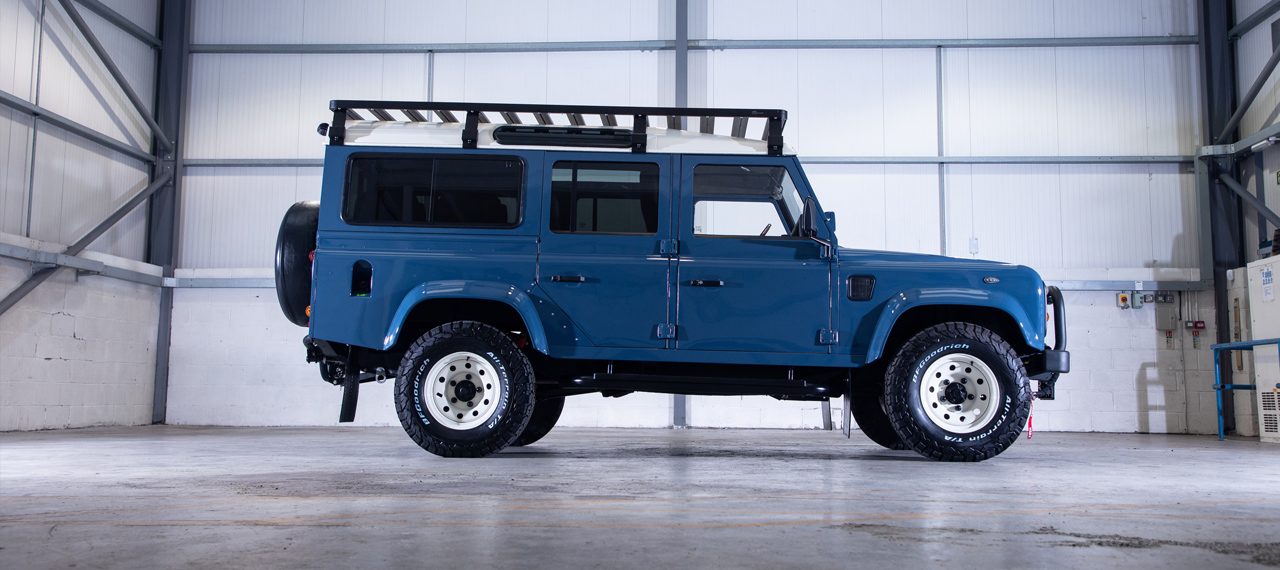 Stock alert: 1995 Defender 110 with Harris® tweed