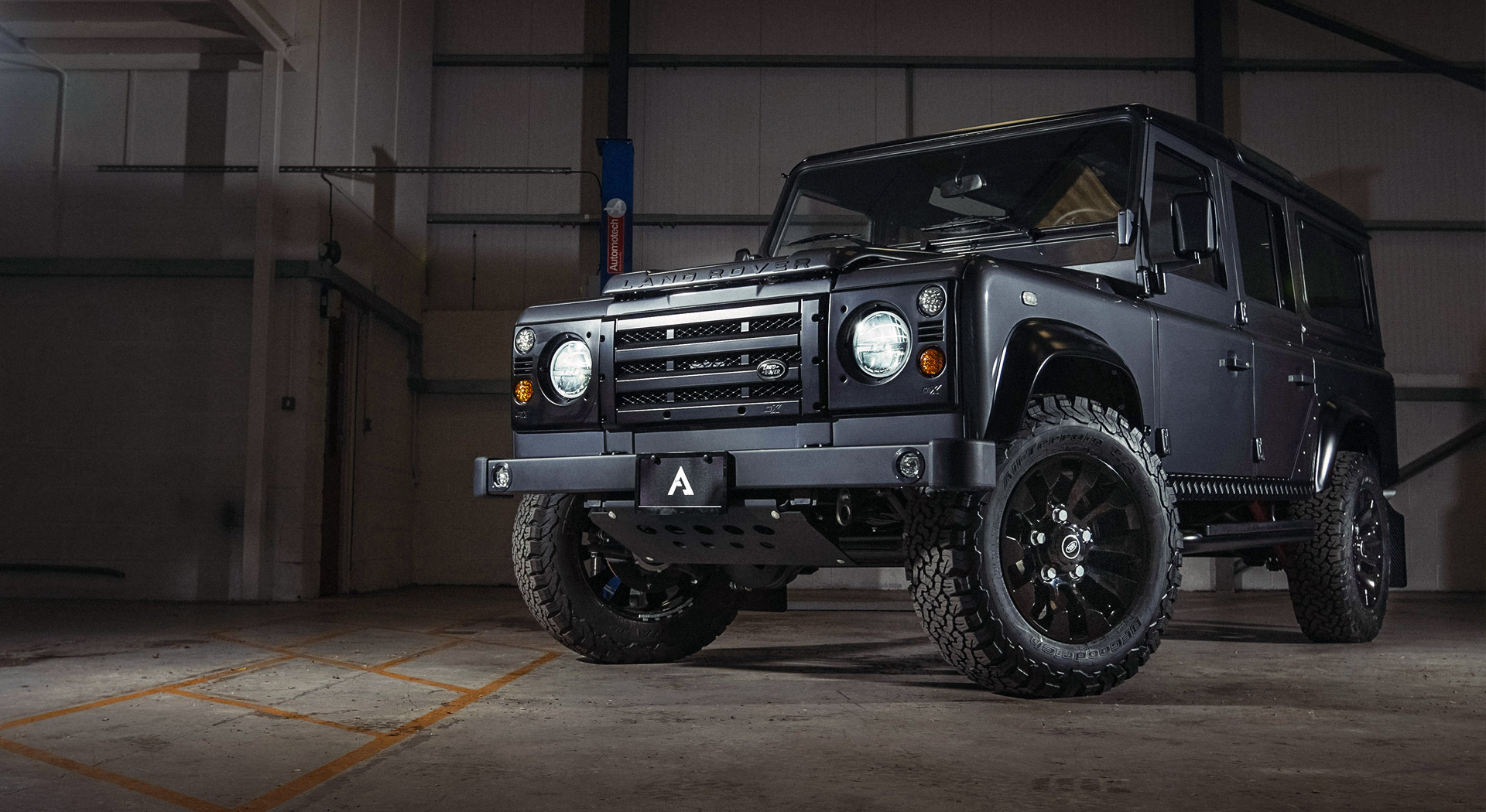 Custom LHD Land Rover Defender for sale | 96 110 | Restoration by Arkonik