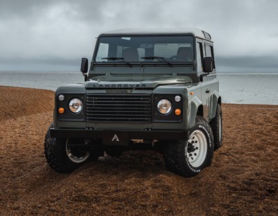 Defender 90 and for sale. Customized Land Rover Defenders built as new in our & US workshops