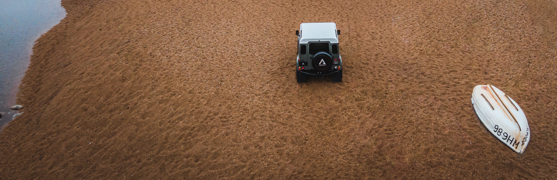 Arkonik Cove - Custom built Land Rover Defender 90