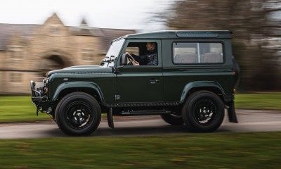 ZODIAC: Land Rover Defender 90 restored by Arkonik