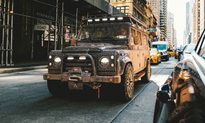 The Stig gets our Defender LS 110 VERY dirty in NYC
