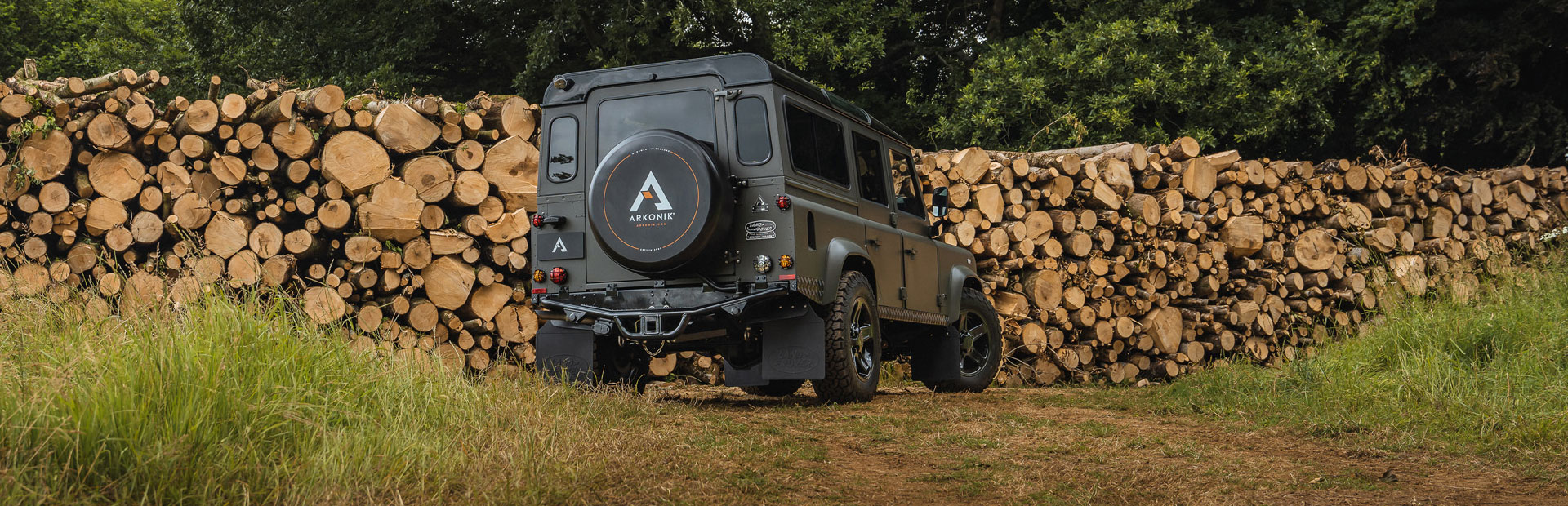 Arkonik Kingsman - Custom built Land Rover Defender 110