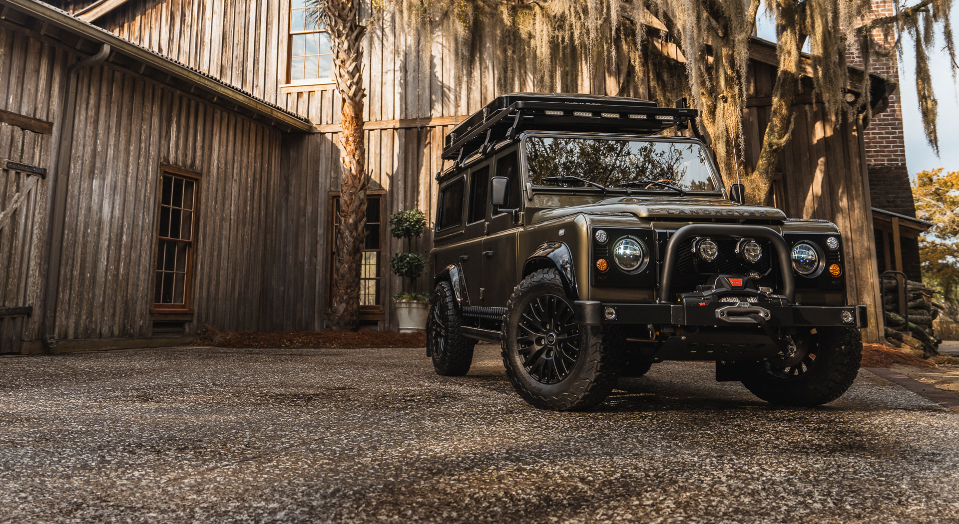 Custom Land Rover Defender for sale | Havana | Restoration by Arkonik