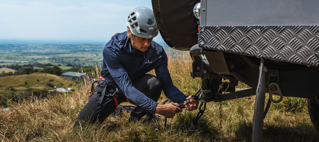 Jottnar x Arkonik: Man x Machine