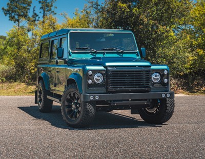 Arkonik Blythe V8 custom Defender 110