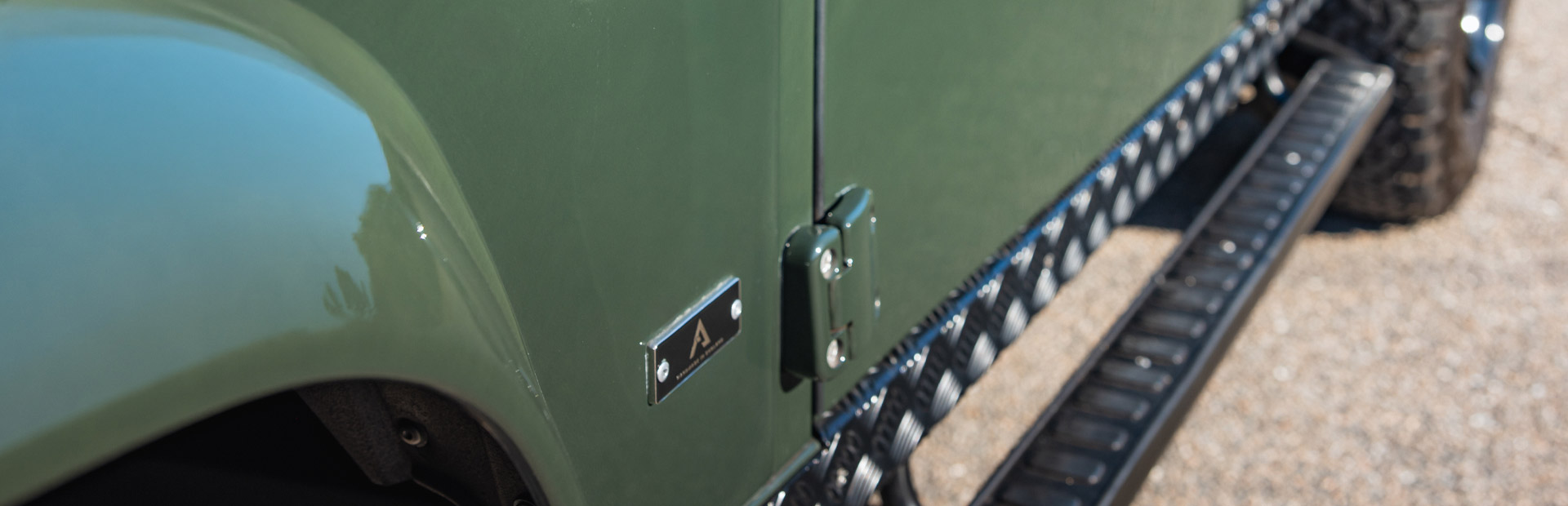 ARK814 - Custom built Land Rover Defender 110