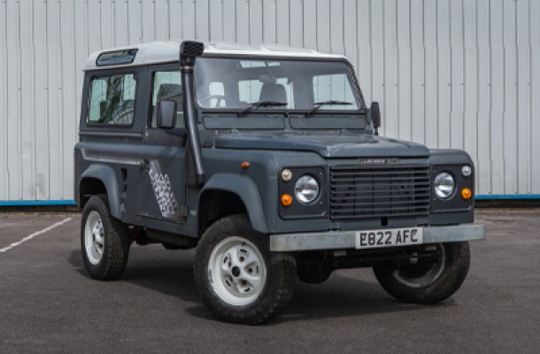 Land Rover County V8 90