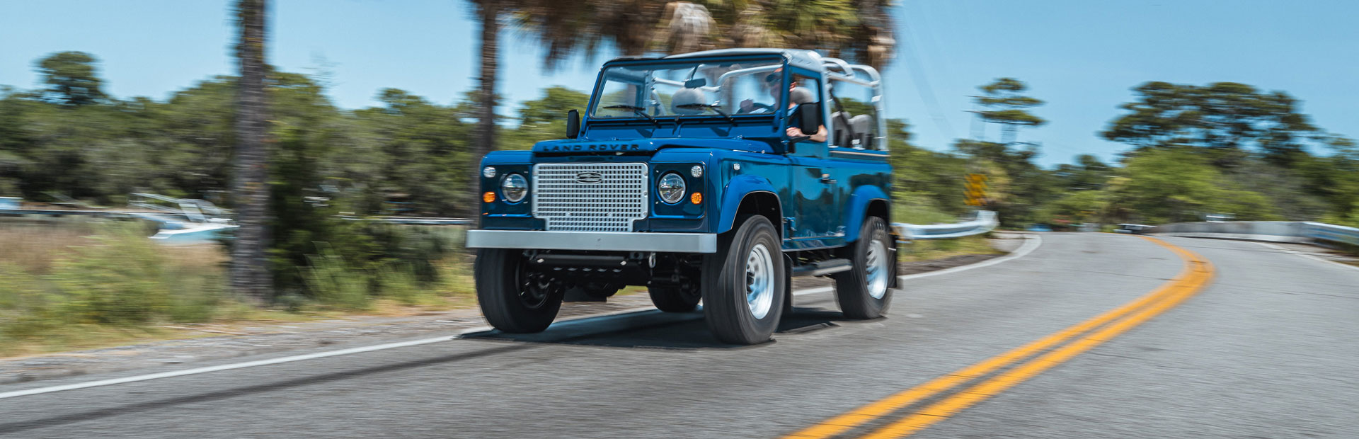 ARK829 - Custom built Land Rover Defender 90
