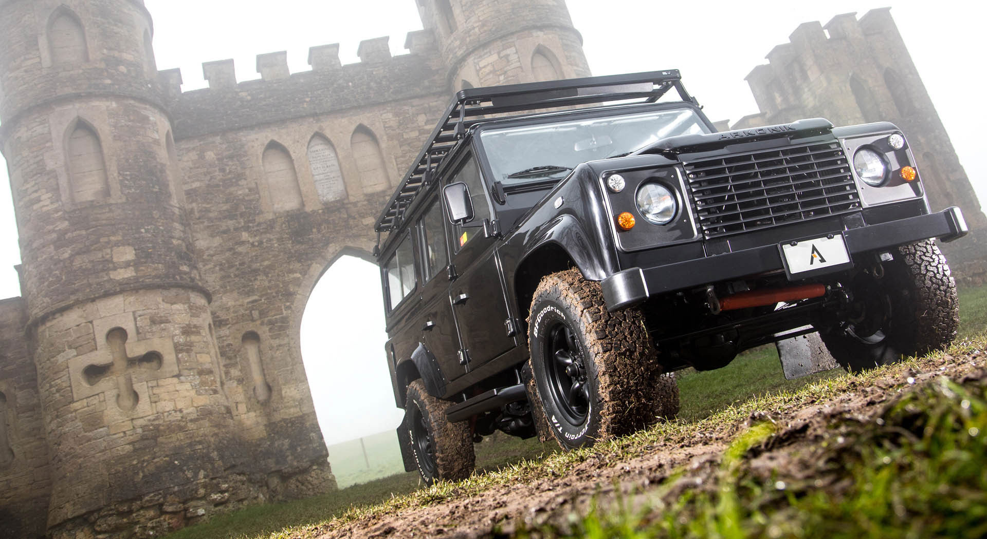 Custom Land Rover Defender for sale Monarch Restoration by Arkonik