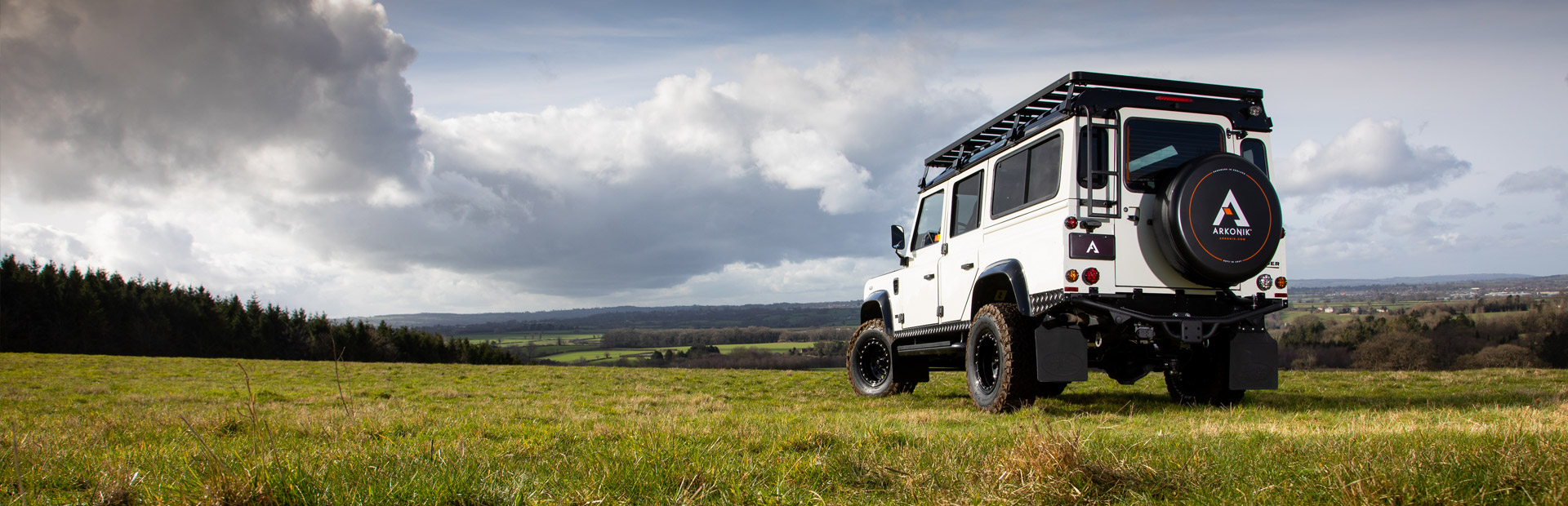 Arkonik Scale - Custom built Land Rover Defender 110