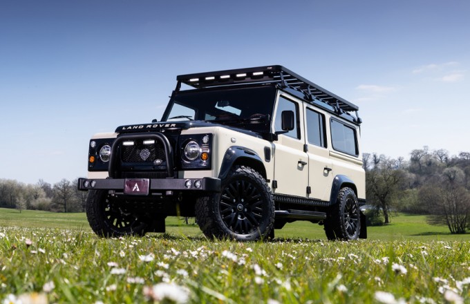 SAFARI D110: <br> Ready to explore both urban jungle and untamed wilderness