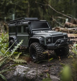 https://www.arkonik.com/assets/shop/204-arkonik-x-traxxas-110-rc-land-rover-defender-th.jpg